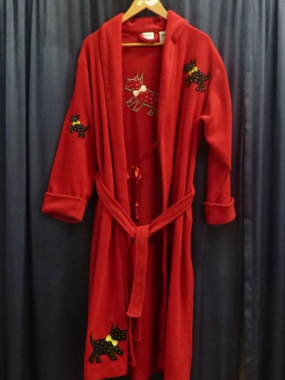 Scottie Dogs Delicates Women's Red Fleece Bathrobe Women (Size: Medium)